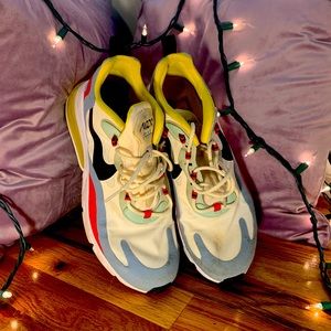 Nike Air Tennis Shoes